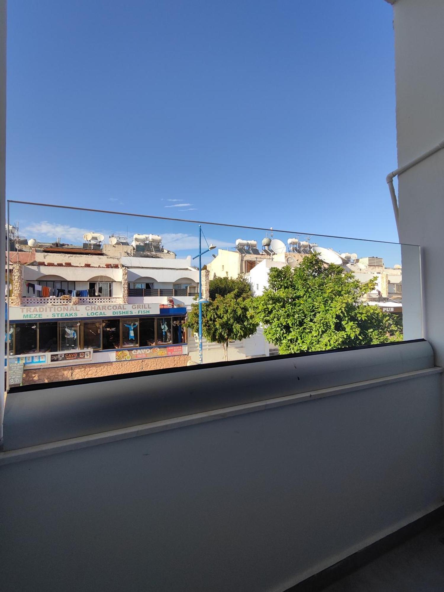 Sun Plaza Suites - Adults Only Ayia Napa Exterior foto