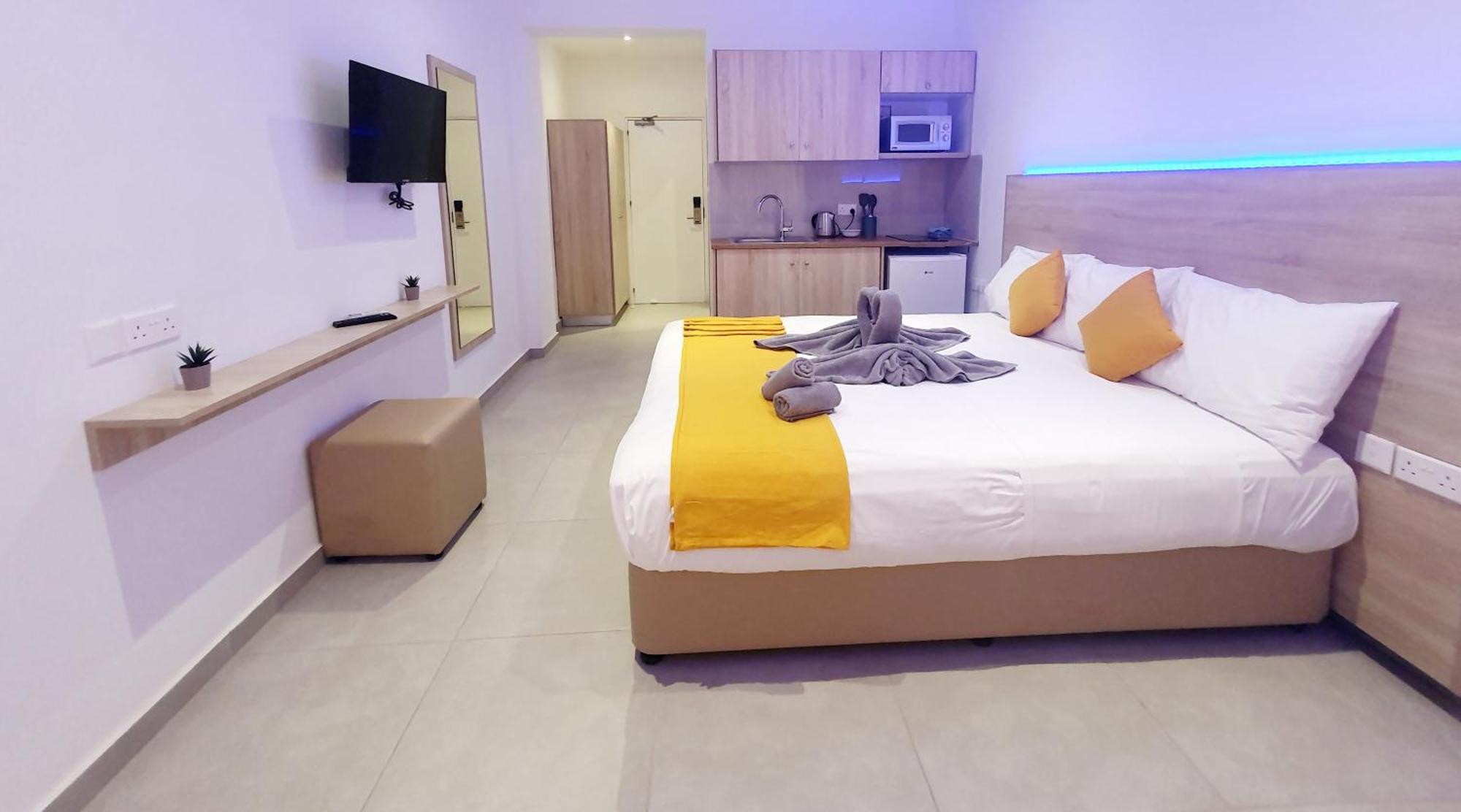 Sun Plaza Suites - Adults Only Ayia Napa Exterior foto